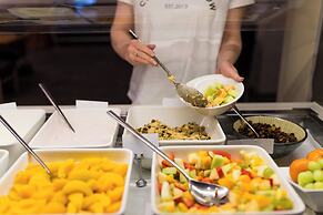 The Old Woolstore Apartment Hotel