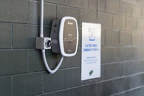 The Old Woolstore Apartment Hotel