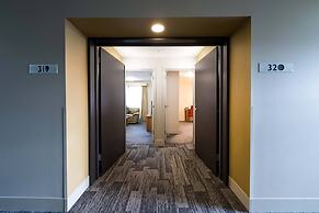 The Old Woolstore Apartment Hotel