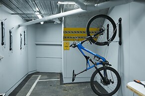 The Old Woolstore Apartment Hotel