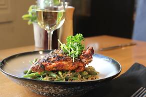 The Old Woolstore Apartment Hotel