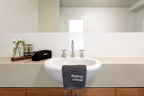 The Old Woolstore Apartment Hotel