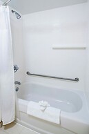 Fairfield Inn and Suites by Marriott Perimeter Center