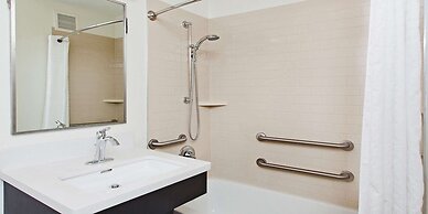 MainStay Suites Kansas City Overland Park