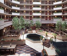 Embassy Suites by Hilton Dallas Near the Galleria