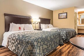 Econo Lodge Hillsboro I-35