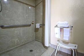 Econo Lodge Hillsboro I-35