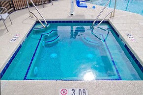Holiday Inn Express & Suites Phoenix - Tempe by IHG
