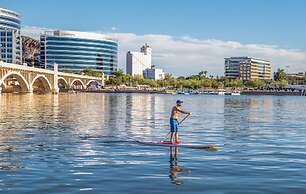 Holiday Inn Express & Suites Phoenix - Tempe by IHG