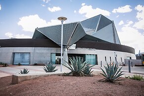 Holiday Inn Express & Suites Phoenix - Tempe by IHG