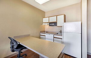 Extended Stay America Select Suites Providence Airport