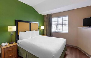 Extended Stay America Select Suites Providence Airport
