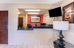 Extended Stay America Suites Fresno North