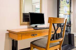 Quality Inn & Suites North Myrtle Beach