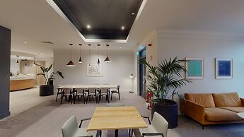 Clayton Hotel Dublin Airport Central