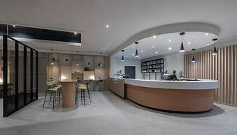 Clayton Hotel Dublin Airport Central