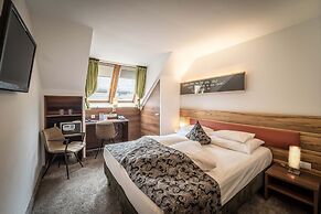 Hotel Goldener Adler, BW Signature Collection