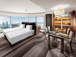 Royal Plaza Hotel