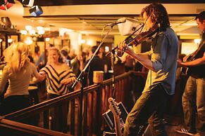 Pan Pacific Whistler Mountainside