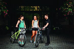 Pan Pacific Whistler Mountainside