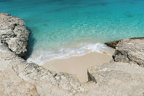 Amsterdam Manor Beach Resort