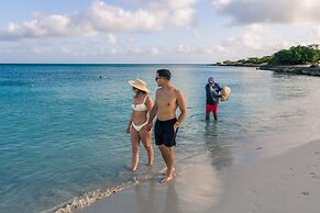 Amsterdam Manor Beach Resort