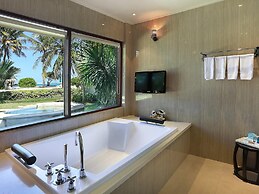 Novotel Lombok Resort and Villas