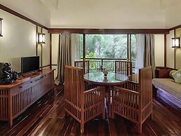 Novotel Bogor Golf Resort & Convention Center