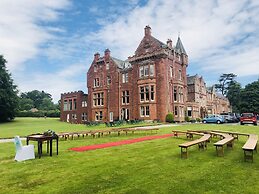 Dryburgh Abbey Hotel