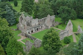 Dryburgh Abbey Hotel