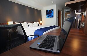 Holiday Inn Express Glenrothes by IHG