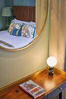 Tophams Hotel