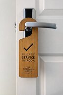 Tophams Hotel