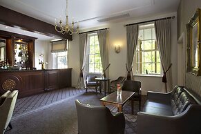 Bailbrook House