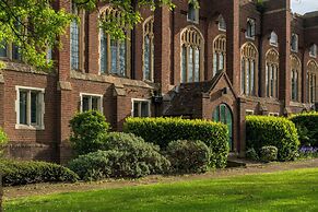 London Chigwell Prince Regent Hotel, BW Signature Collection