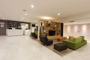 Fiesta Inn Express Perinorte