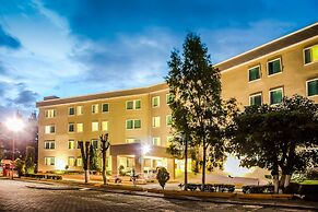 Fiesta Inn Express Perinorte