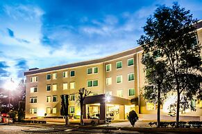 Fiesta Inn Express Perinorte