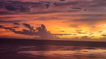 Aquarius Beach Tower