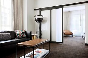 New York Marriott at the Brooklyn Bridge