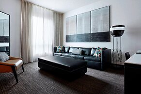 New York Marriott at the Brooklyn Bridge