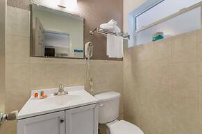 Fort Lauderdale Gardens Inn & Suites