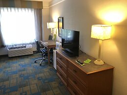 La Quinta Inn & Suites by Wyndham Jacksonville Butler Blvd