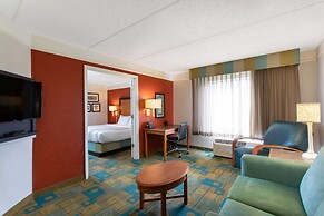 La Quinta Inn & Suites by Wyndham Jacksonville Butler Blvd