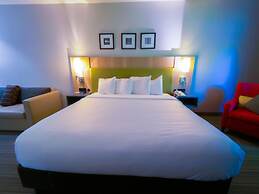 Country Inn & Suites by Radisson, Burlington (Elon), NC