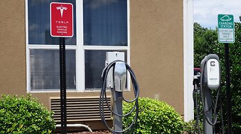 Country Inn & Suites by Radisson, Burlington (Elon), NC