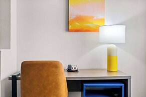 Comfort Suites Denver North - Westminster