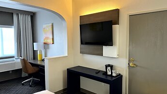 Comfort Suites Denver North - Westminster