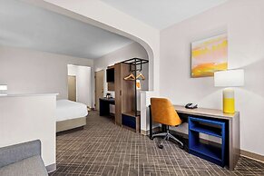 Comfort Suites Denver North - Westminster