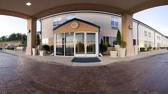 Holiday Inn Express Hurricane by IHG